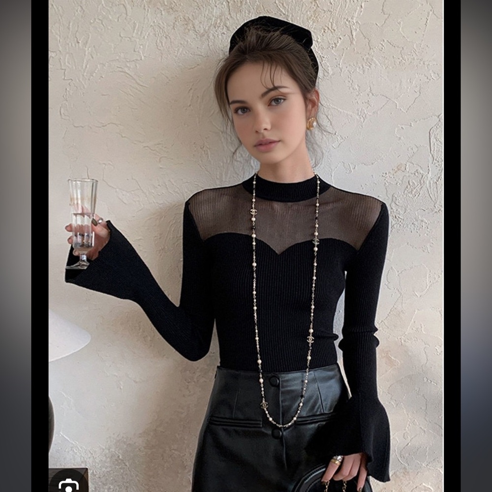 Commense Solid Contrast Sheer Trumpet Cuff Mesh Top